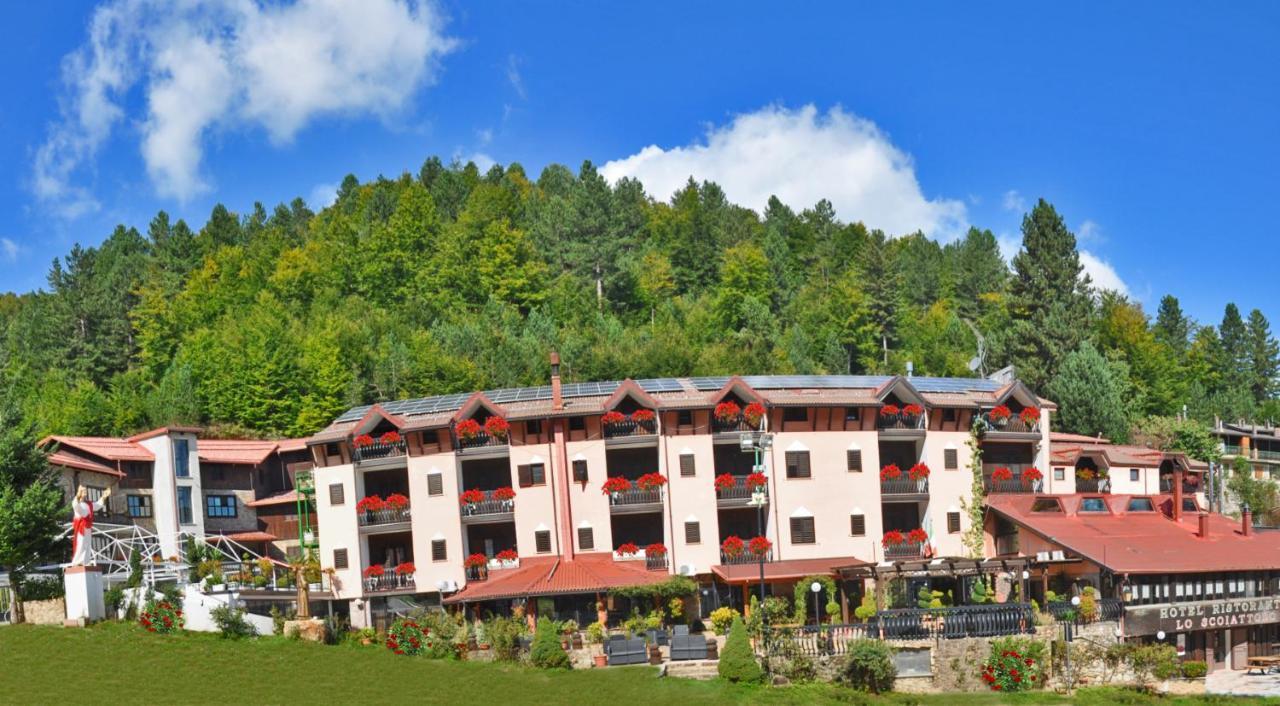 Hotel Lo Scoiattolo Cotronei Dış mekan fotoğraf
